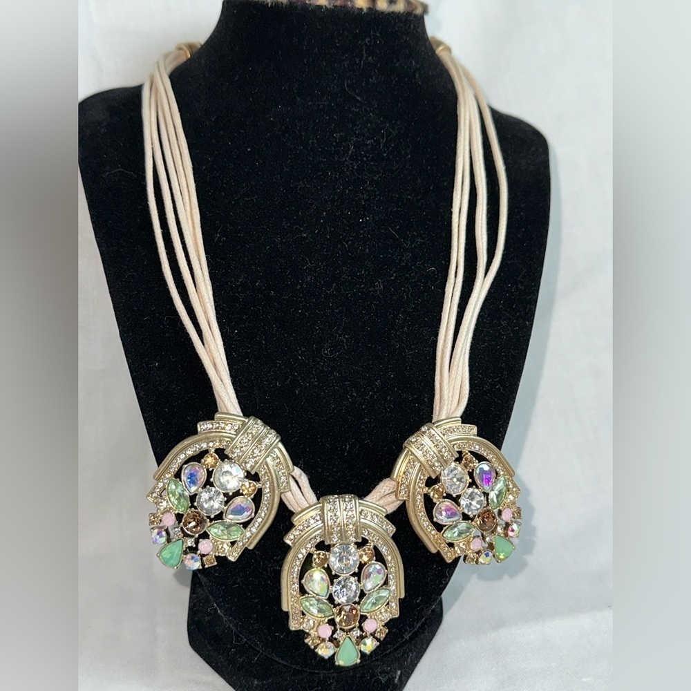 Crystal statement necklace new